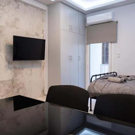 Elario Appartement *